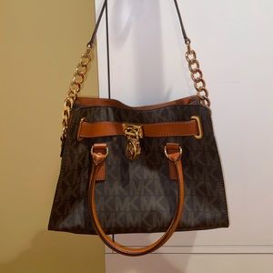 Michael Kors Hang bag